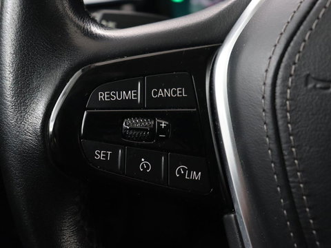 BMW 5 Serie 520i Business Edition Plus | Nappaleder | Stoelverwarming | Carplay | Laserlicht | Navigatie | Live Cockpit | Parkeerhulp | Climate control | Comfortstoelen | Cruise control | Bluetooth