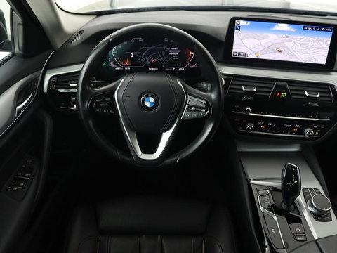 BMW 5 Serie 520i Business Edition Plus | Nappaleder | Stoelverwarming | Carplay | Laserlicht | Navigatie | Live Cockpit | Parkeerhulp | Climate control | Comfortstoelen | Cruise control | Bluetooth