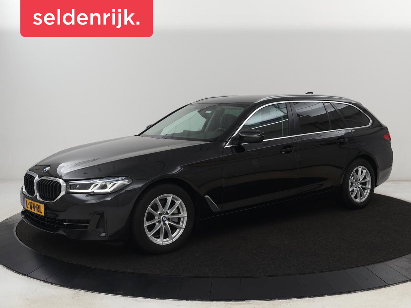 BMW 5 Serie 520i Business Edition Plus | Nappaleder | Stoelverwarming | Carplay | Laserlicht | Navigatie | Live Cockpit | Parkeerhulp | Climate control | Comfortstoelen | Cruise control | Bluetooth