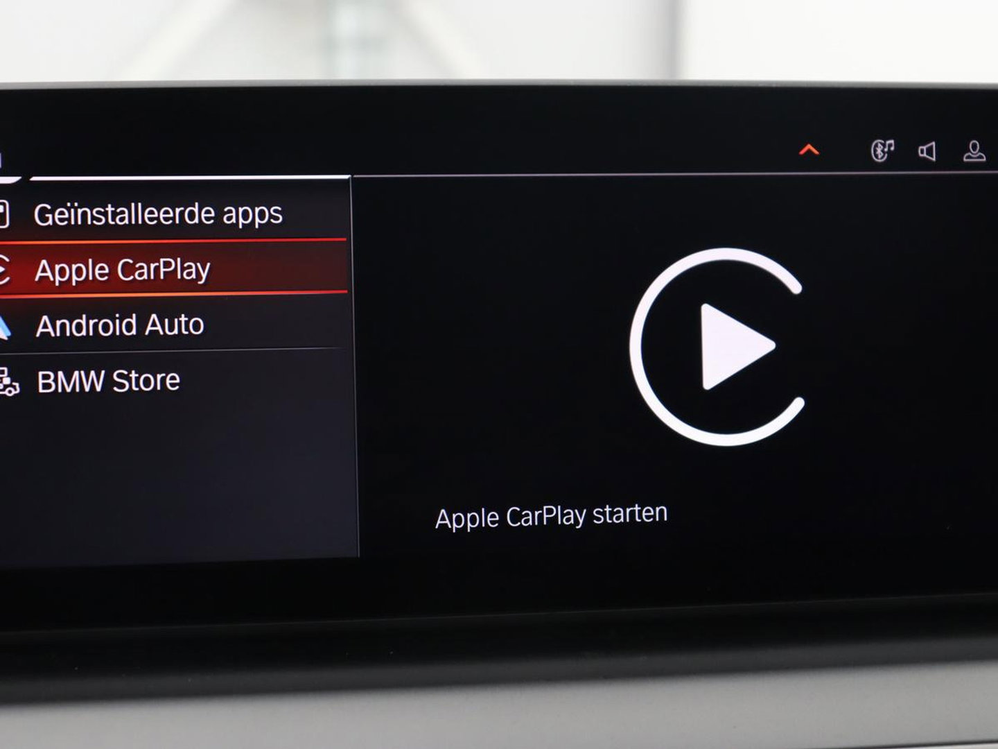 BMW 5 Serie 520i Business Edition Plus | Nappaleder | Stoelverwarming | Carplay | Laserlicht | Navigatie | Live Cockpit | Parkeerhulp | Climate control | Comfortstoelen | Cruise control | Bluetooth