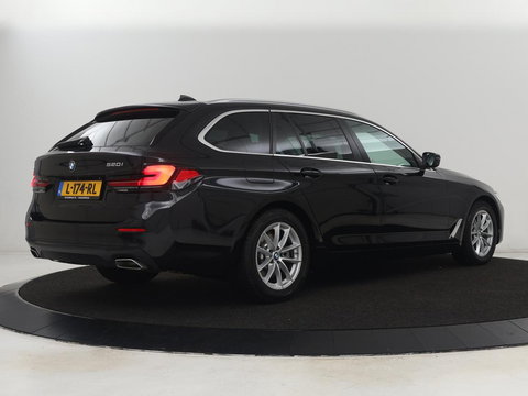 BMW 5 Serie 520i Business Edition Plus | Nappaleder | Stoelverwarming | Carplay | Laserlicht | Navigatie | Live Cockpit | Parkeerhulp | Climate control | Comfortstoelen | Cruise control | Bluetooth