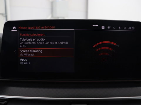 BMW 5 Serie 520i M Sport | Leder | Stoelverwarming | Carplay | 19'' | Sportstoelen | Live Cockpit | Navigatie | Parkeerhulp | Adaptief LED | Memory | Keyless start