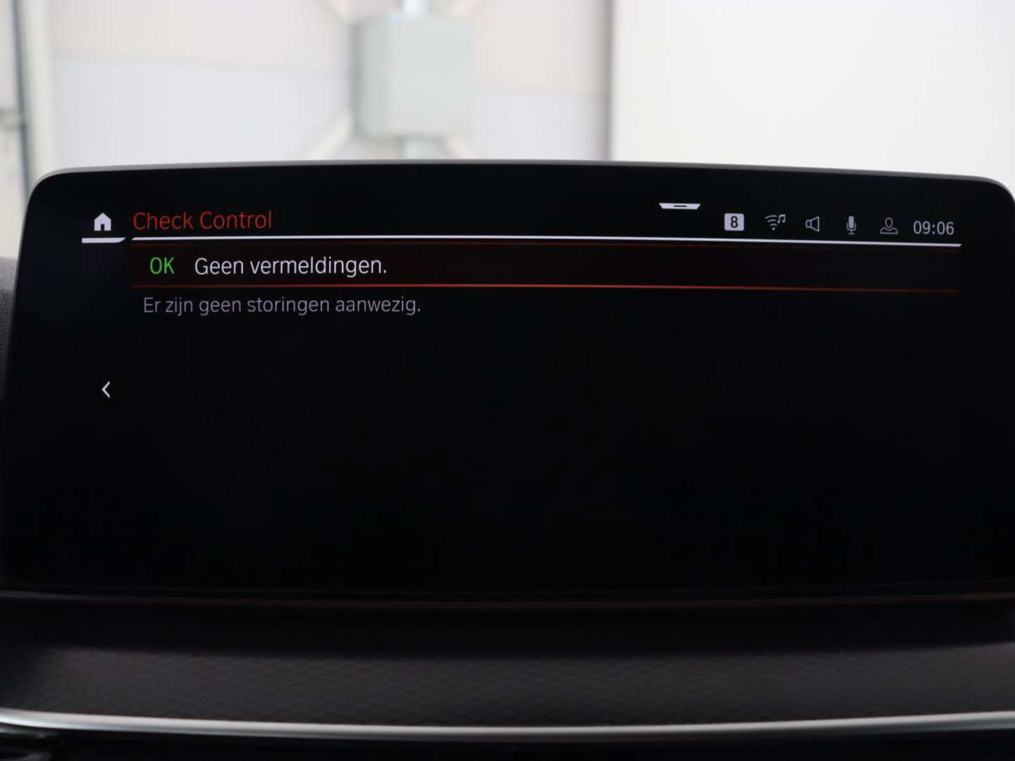 BMW 5 Serie 520i M Sport | Leder | Stoelverwarming | Carplay | 19'' | Sportstoelen | Live Cockpit | Navigatie | Parkeerhulp | Adaptief LED | Memory | Keyless start