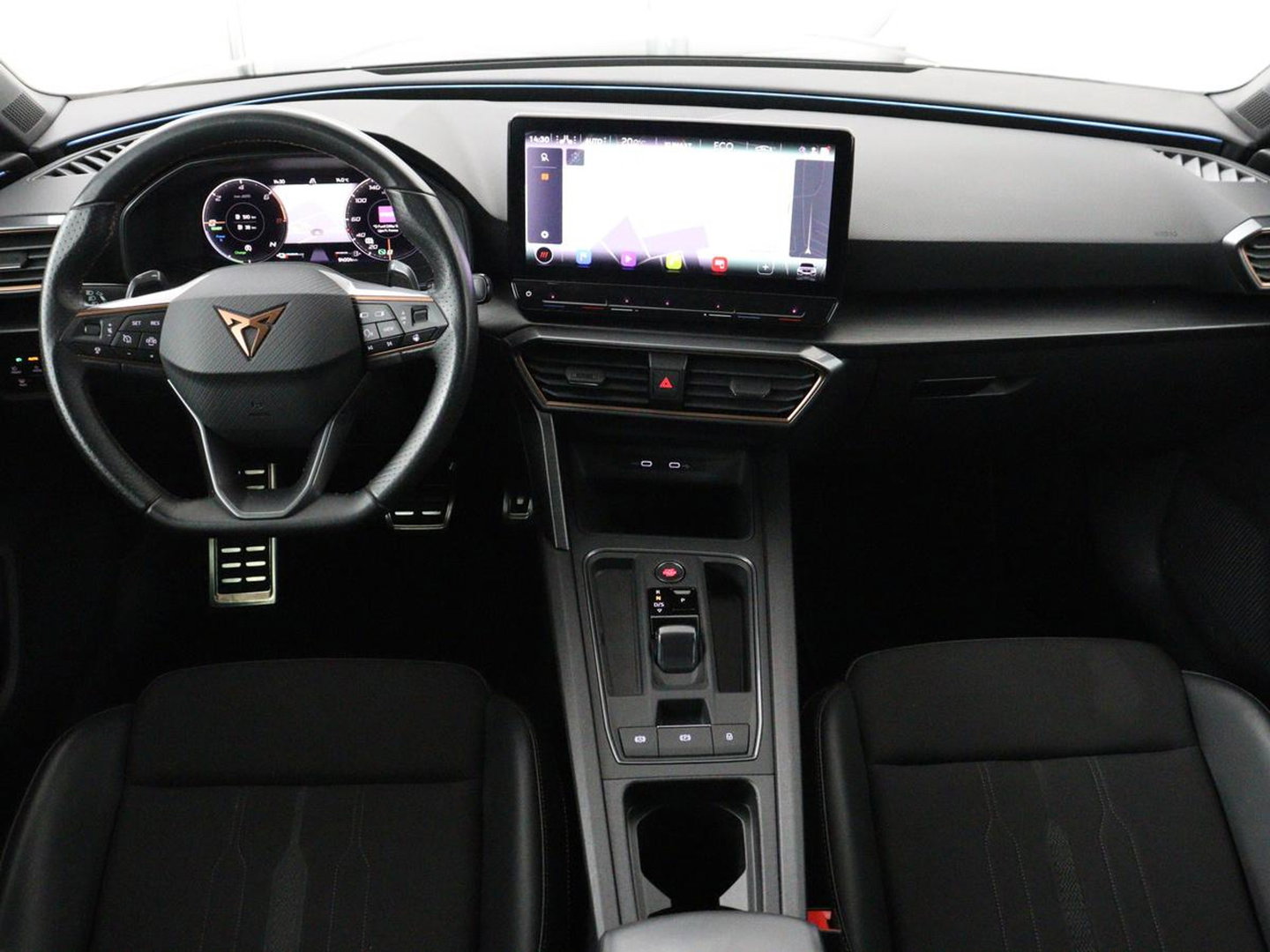 CUPRA Leon 1.4 eHybrid | Stoelverwarming | Adaptive cruise | Navigatie | Carplay | Sportstoelen | Stuurverwarming | Parkeerhulp | Full LED | Keyless | Half leder | PHEV | Plug In