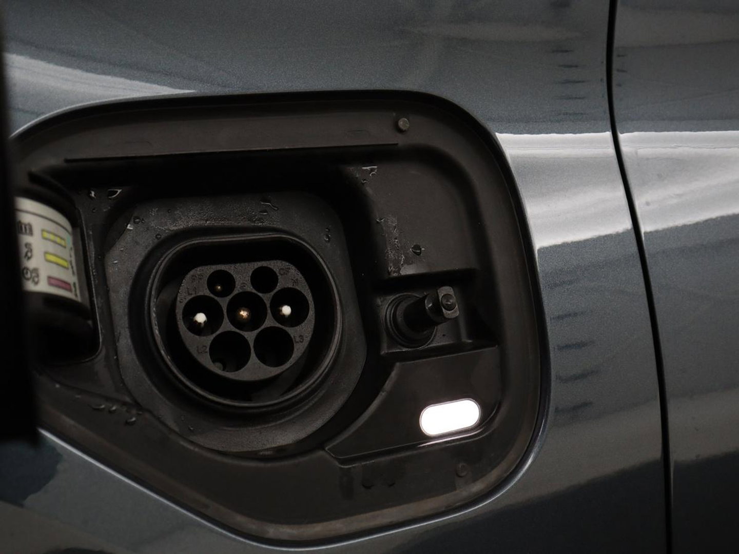 CUPRA Leon 1.4 eHybrid | Stoelverwarming | Adaptive cruise | Navigatie | Carplay | Sportstoelen | Stuurverwarming | Parkeerhulp | Full LED | Keyless | Half leder | PHEV | Plug In