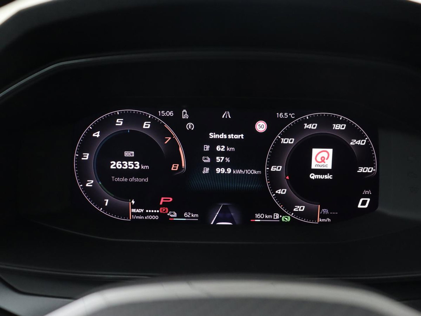 CUPRA Leon 1.5 eHybrid Business | Stoelverwarming | Adaptive cruise | Camera | Carplay | Sportstoelen | Matrix LED | Keyless | PHEV | Plug In