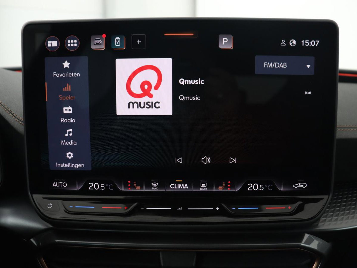 CUPRA Leon 1.5 eHybrid Business | Stoelverwarming | Adaptive cruise | Camera | Carplay | Sportstoelen | Matrix LED | Keyless | PHEV | Plug In