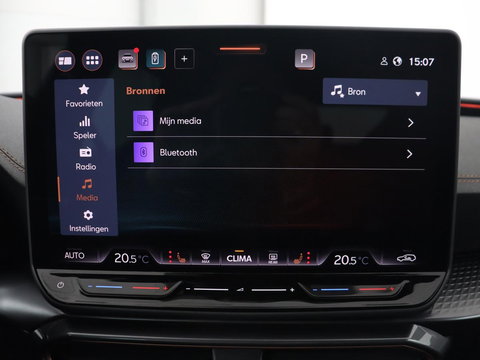 CUPRA Leon 1.5 eHybrid Business | Stoelverwarming | Adaptive cruise | Camera | Carplay | Sportstoelen | Matrix LED | Keyless | PHEV | Plug In