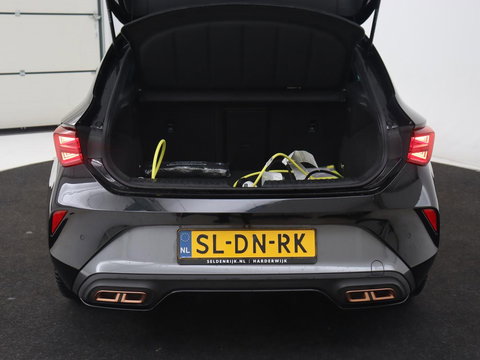 CUPRA Leon 1.5 eHybrid Business | Stoelverwarming | Adaptive cruise | Camera | Carplay | Sportstoelen | Matrix LED | Keyless | PHEV | Plug In