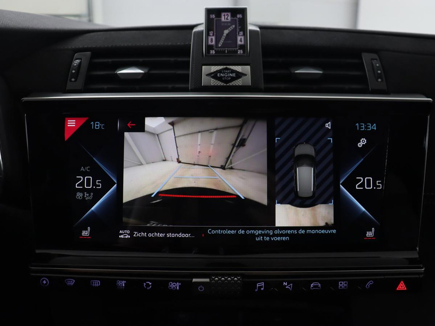 DS 7 Crossback E-Tense Performance Line 225 | SOH 90% | Stoelverwarming | Adaptive cruise | Alcantara | Keyless | Full LED | Carplay | Navigatie | Memory | Digital Cockpit | Dodehoek detectie | DAB | Getint glas | PHEV | Plug In