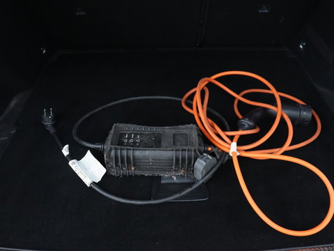 DS 7 Crossback E-Tense Performance Line 225 | SOH 90% | Stoelverwarming | Adaptive cruise | Alcantara | Keyless | Full LED | Carplay | Navigatie | Memory | Digital Cockpit | Dodehoek detectie | DAB | Getint glas | PHEV | Plug In