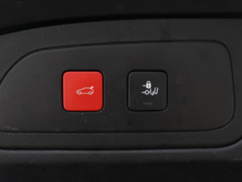 DS 7 Crossback E-Tense Performance Line 225 | SOH 90% | Stoelverwarming | Adaptive cruise | Alcantara | Keyless | Full LED | Carplay | Navigatie | Memory | Digital Cockpit | Dodehoek detectie | DAB | Getint glas | PHEV | Plug In