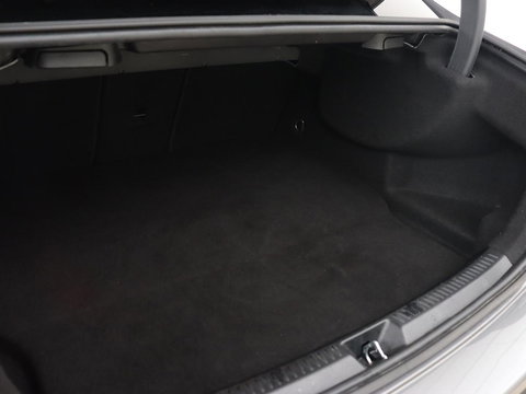 Mercedes-Benz A-Klasse 250e AMG Limited | Carplay | Stoelverwarming | Leder/Alcantara | Widescreen | Sfeerverlichting | Navigatie | Camera | Full LED | Park Assist | PHEV | Plug In