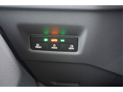 Volkswagen Crafter 35 177PK L3H3 AUT Facelift BPM VRIJ!! 13" Navi, Camera, Gev. Stoel, LED!! NR. 831