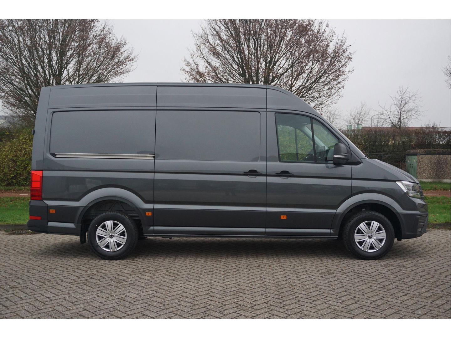 Volkswagen Crafter 35 177PK L3H3 AUT Facelift BPM VRIJ!! 13" Navi, Camera, Gev. Stoel, LED!! NR. 831