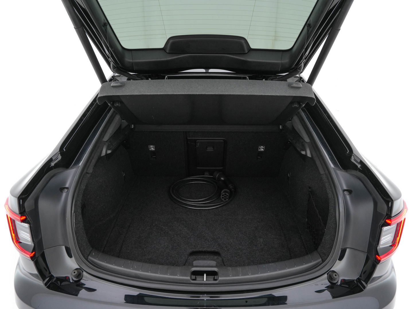 Polestar 2 Long Range Dual Motor Launch Edition 78kWh (3-Fase-11kW) {SOH-88%} Aut.*PANO | NAVI-FULLMAP | FULL-LED | ADAPTIVE-CRUISE | BLINDSPOT | TOPVIEW | KEYLESS | LANE-ASSIST | DIGI-COCKPIT | CARPLAY | DAB+ | HEATED-SPORTSEATS | CAMERA | MEMORY-PACK | PDC | 19''A