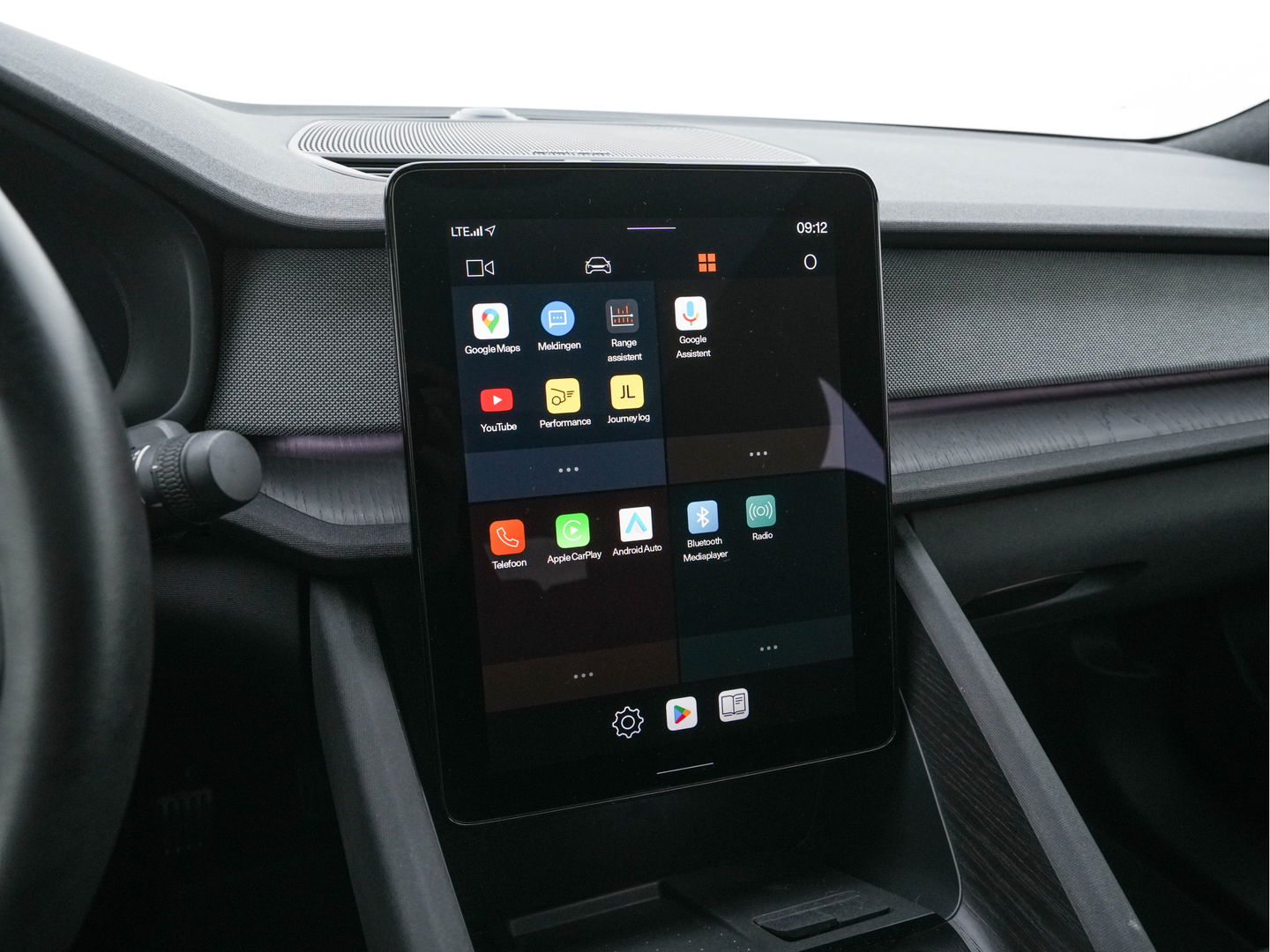 Polestar 2 Long Range Dual Motor Launch Edition 78kWh (3-Fase-11kW) {SOH-88%} Aut.*PANO | NAVI-FULLMAP | FULL-LED | ADAPTIVE-CRUISE | BLINDSPOT | TOPVIEW | KEYLESS | LANE-ASSIST | DIGI-COCKPIT | CARPLAY | DAB+ | HEATED-SPORTSEATS | CAMERA | MEMORY-PACK | PDC | 19''A