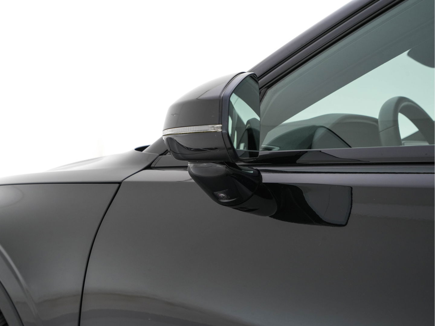 Polestar 2 Long Range Dual Motor Launch Edition 78kWh (3-Fase-11kW) {SOH-88%} Aut.*PANO | NAVI-FULLMAP | FULL-LED | ADAPTIVE-CRUISE | BLINDSPOT | TOPVIEW | KEYLESS | LANE-ASSIST | DIGI-COCKPIT | CARPLAY | DAB+ | HEATED-SPORTSEATS | CAMERA | MEMORY-PACK | PDC | 19''A