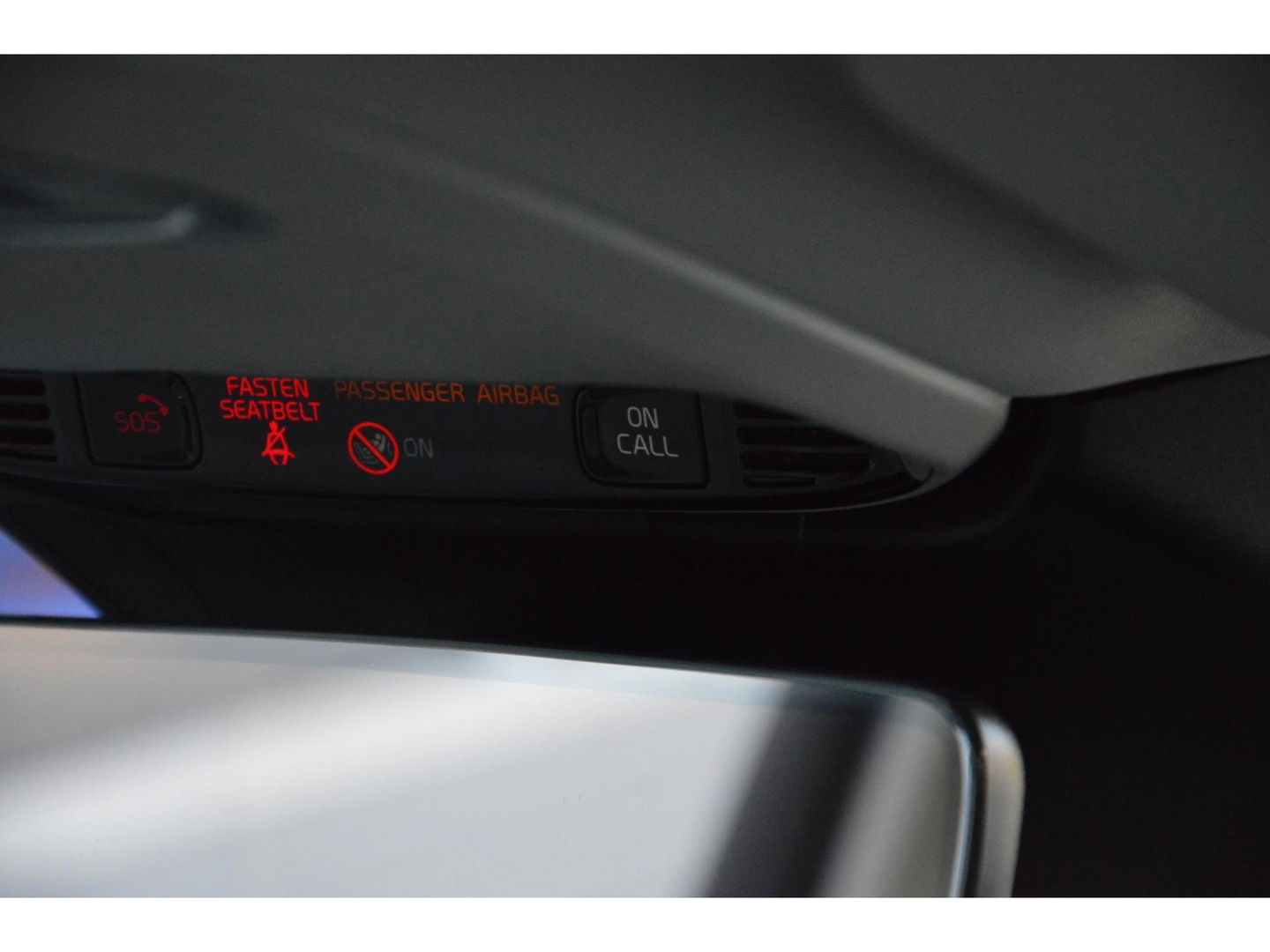 Volvo V60 Cross Country B5 AWD | Pilot-Assist | BLIS | Stoel + Stuur Verwarmd | Camera | Dealer onderhouden |