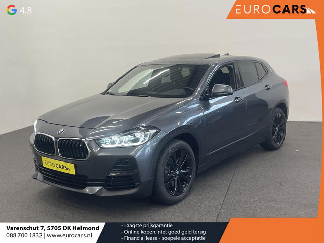BMW X2 - xDrive25e High Executive Sportline Panoramadak Groot Navi carplay/android Sportstoelen stoelverwarming parkeersensoren Voor+Achter Donkere hemel