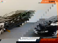 Ford Kuga - 1.5 Titanium Styling Pack Trekhaak Navigatie Camera Parkeersensoren Cruise Control Stoelverwarming Xenon koplampen Half leder Climate Control Lichtmetalen velgen Getinte ramen