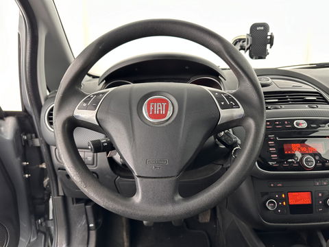 Fiat Punto Evo 1.3 M-Jet Dynamic *ECC | PDC | CRUISE | COMFORTSEATS | TOWBAR | RADIO-CD/MP3 | 15''ALU *