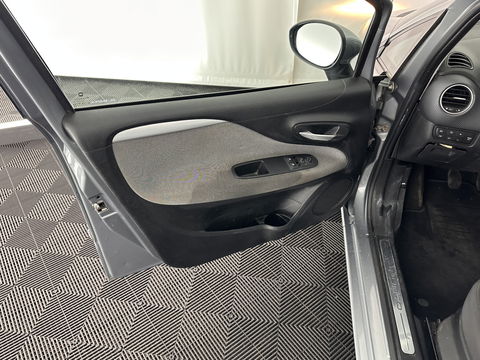 Fiat Punto Evo 1.3 M-Jet Dynamic *ECC | PDC | CRUISE | COMFORTSEATS | TOWBAR | RADIO-CD/MP3 | 15''ALU *