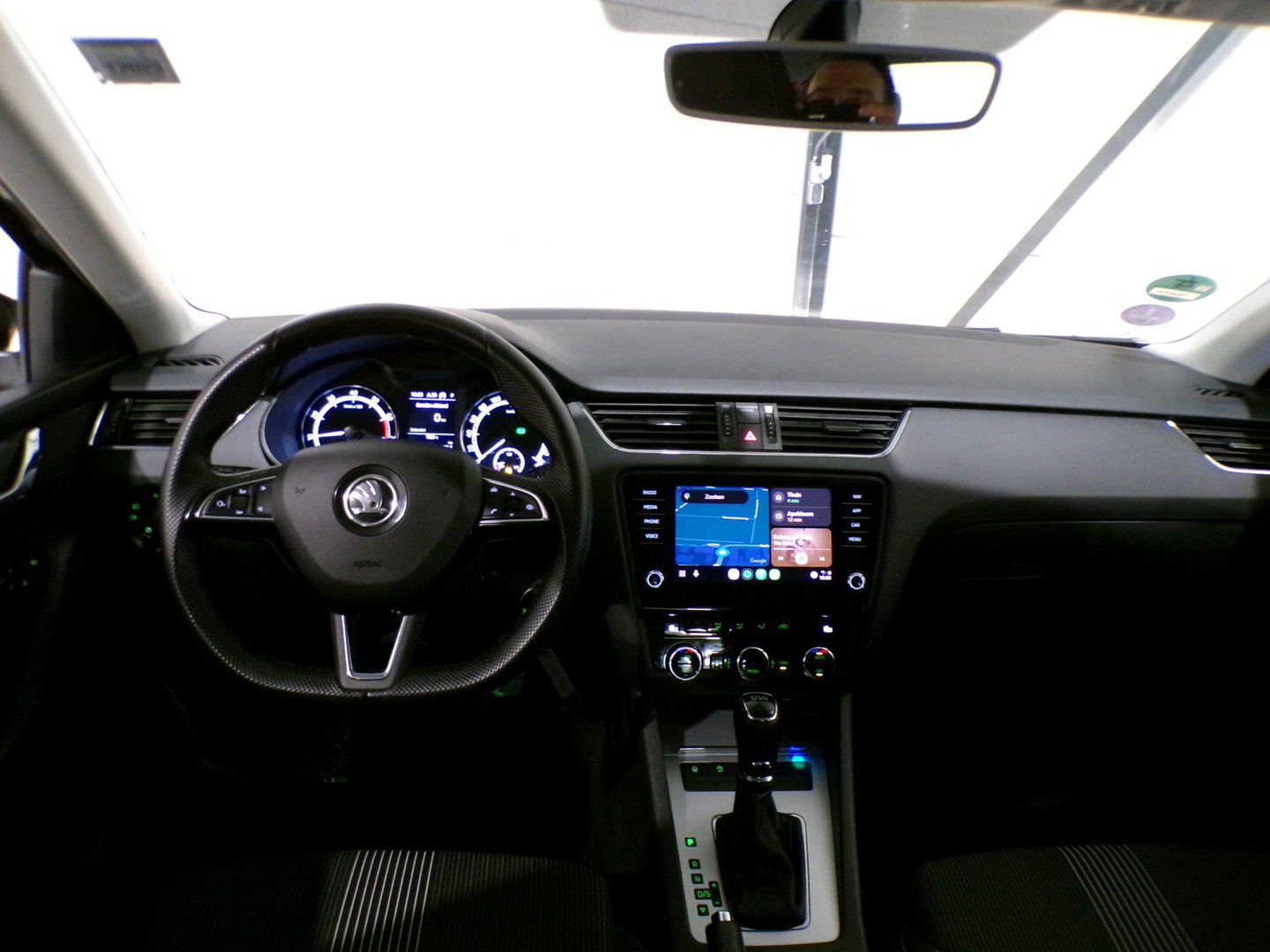 Škoda Octavia 1.0 TSI 116PK Greentech Ambition Business "Origineel NL!" Automaat! RS-Stoelen Apple-carplay Parkeersensor Navigatie