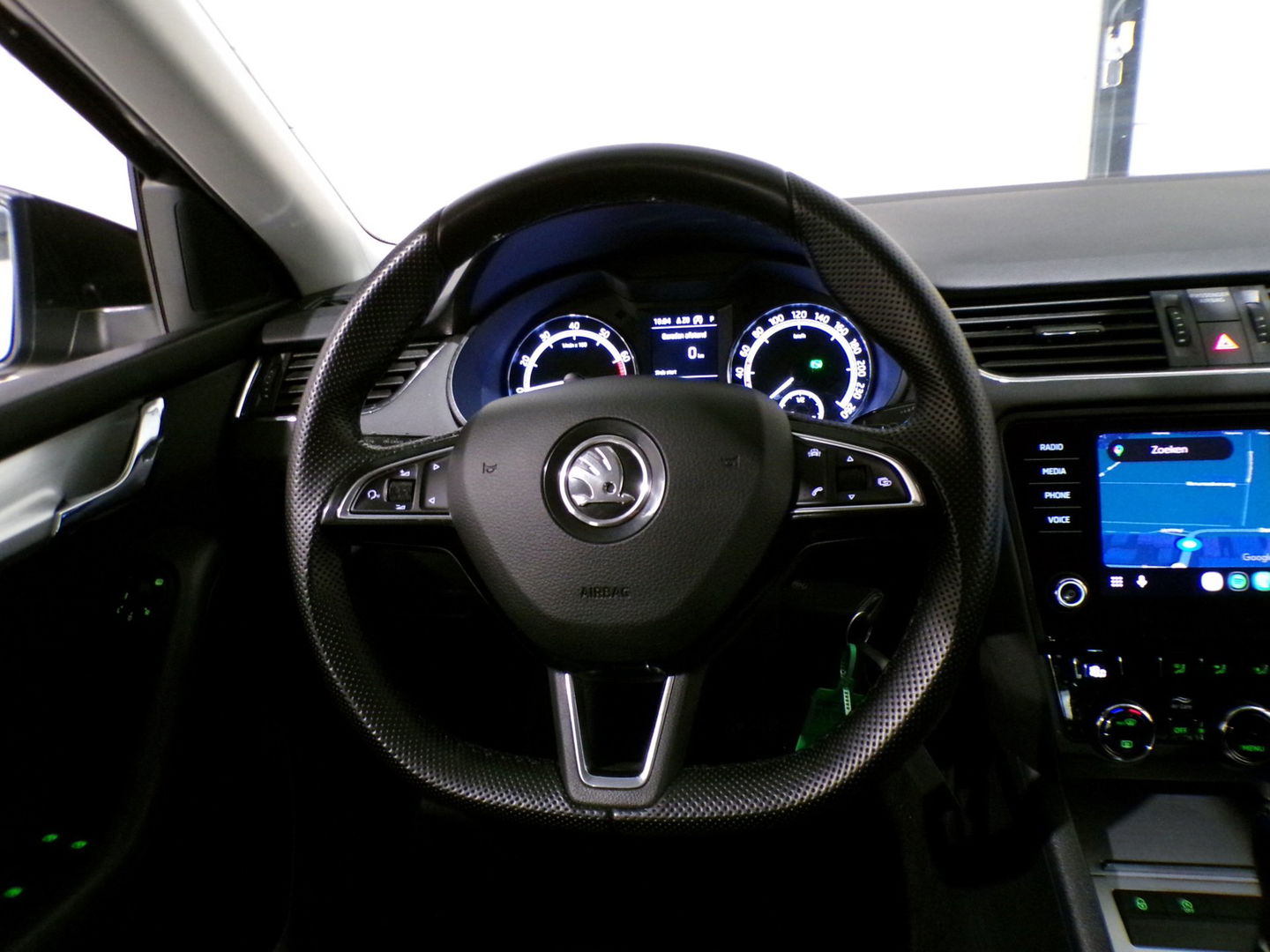 Škoda Octavia 1.0 TSI 116PK Greentech Ambition Business "Origineel NL!" Automaat! RS-Stoelen Apple-carplay Parkeersensor Navigatie