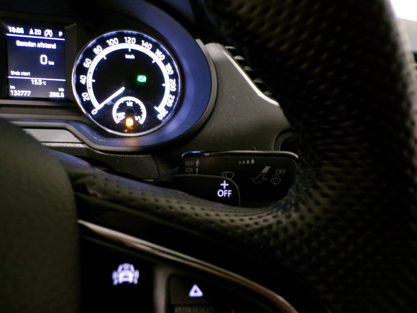 Škoda Octavia 1.0 TSI 116PK Greentech Ambition Business "Origineel NL!" Automaat! RS-Stoelen Apple-carplay Parkeersensor Navigatie