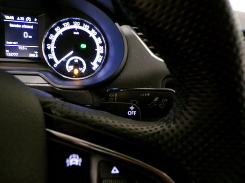 Škoda Octavia 1.0 TSI 116PK Greentech Ambition Business "Origineel NL!" Automaat! RS-Stoelen Apple-carplay Parkeersensor Navigatie