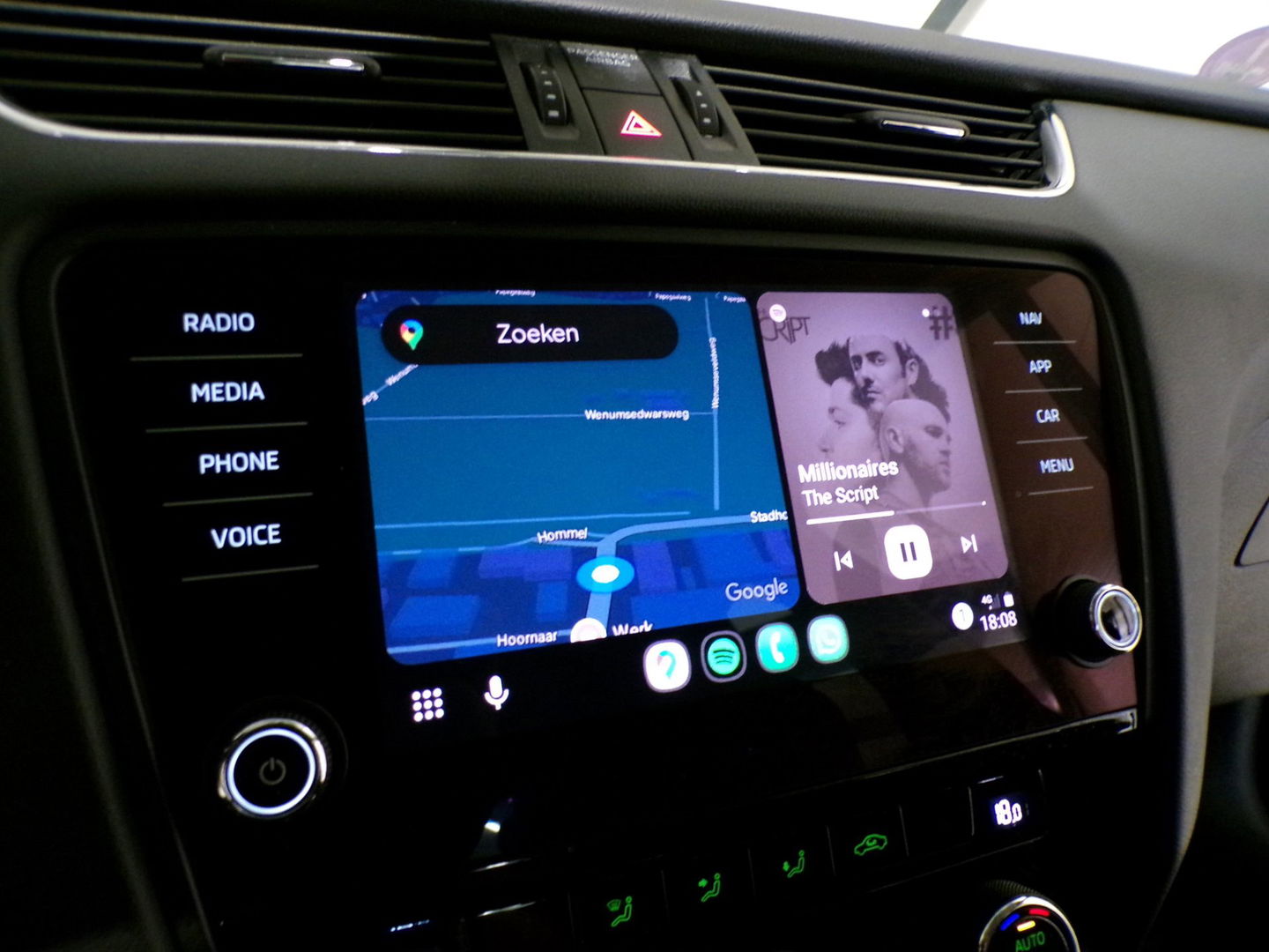 Škoda Octavia 1.0 TSI 116PK Greentech Ambition Business "Origineel NL!" Automaat! RS-Stoelen Apple-carplay Parkeersensor Navigatie