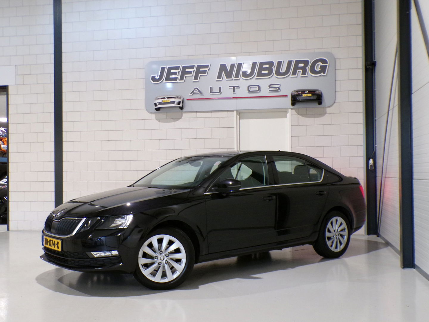 Škoda Octavia 1.0 TSI 116PK Greentech Ambition Business "Origineel NL!" Automaat! RS-Stoelen Apple-carplay Parkeersensor Navigatie