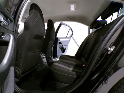 Škoda Octavia 1.0 TSI 116PK Greentech Ambition Business "Origineel NL!" Automaat! RS-Stoelen Apple-carplay Parkeersensor Navigatie