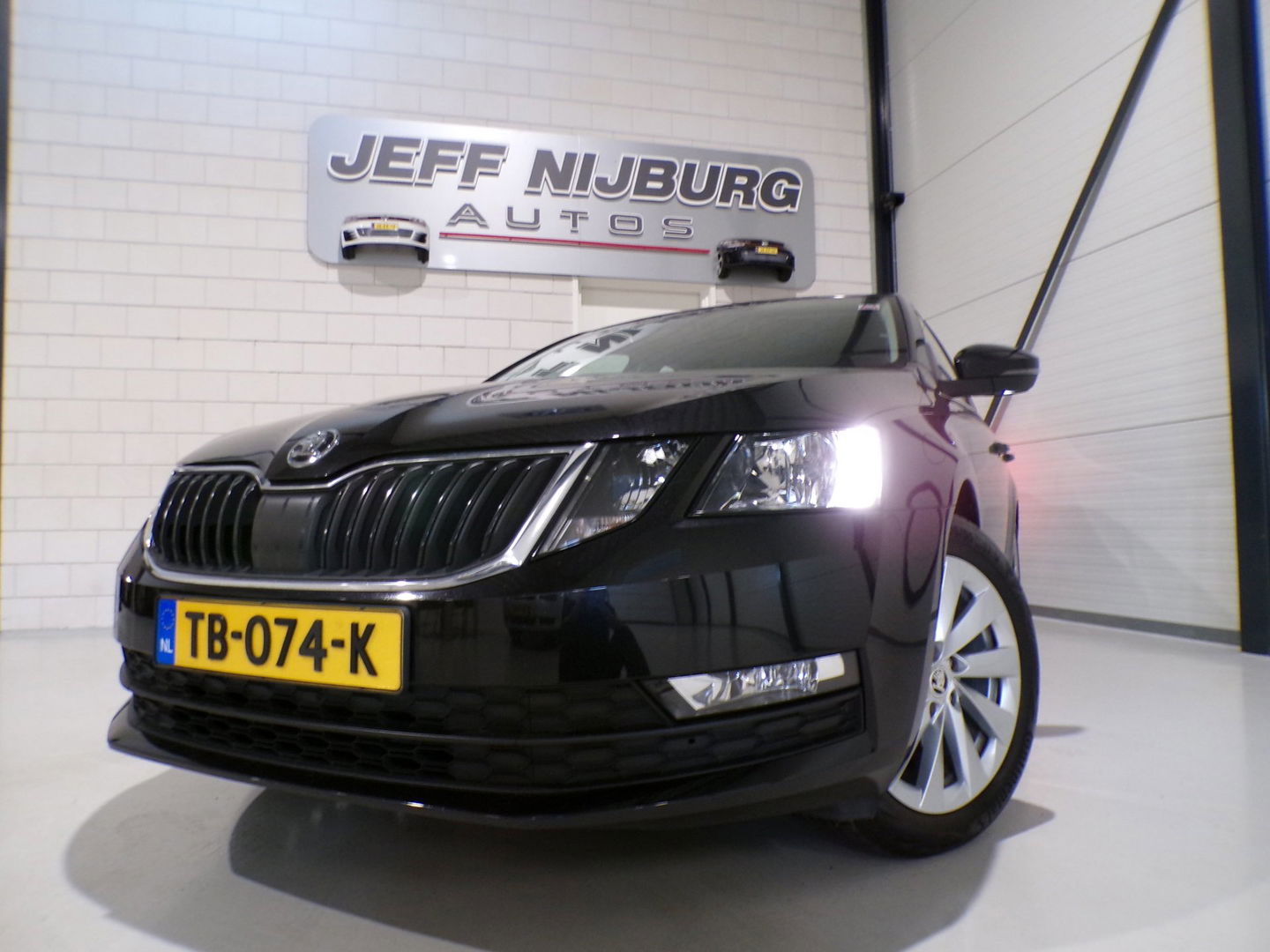 Škoda Octavia 1.0 TSI 116PK Greentech Ambition Business "Origineel NL!" Automaat! RS-Stoelen Apple-carplay Parkeersensor Navigatie