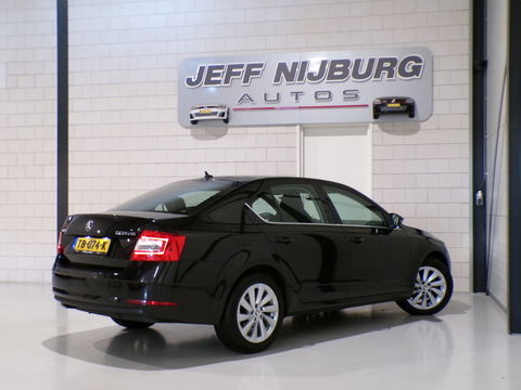 Škoda Octavia 1.0 TSI 116PK Greentech Ambition Business "Origineel NL!" Automaat! RS-Stoelen Apple-carplay Parkeersensor Navigatie