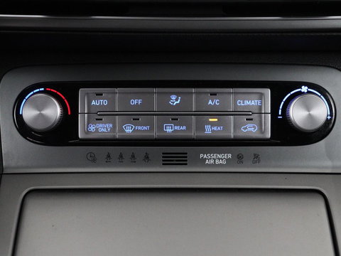 Hyundai KONA EV Fashion 64 kWh | SOH 100% | 3 Fase | Head-Up | Warmtepomp | Adaptive cruise | Camera | Carplay | Keyless | Full LED | Navigatie | Climate control