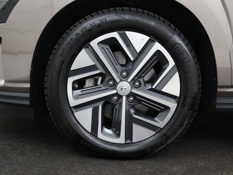 Hyundai KONA EV Fashion 64 kWh | SOH 100% | 3 Fase | Head-Up | Warmtepomp | Adaptive cruise | Camera | Carplay | Keyless | Full LED | Navigatie | Climate control