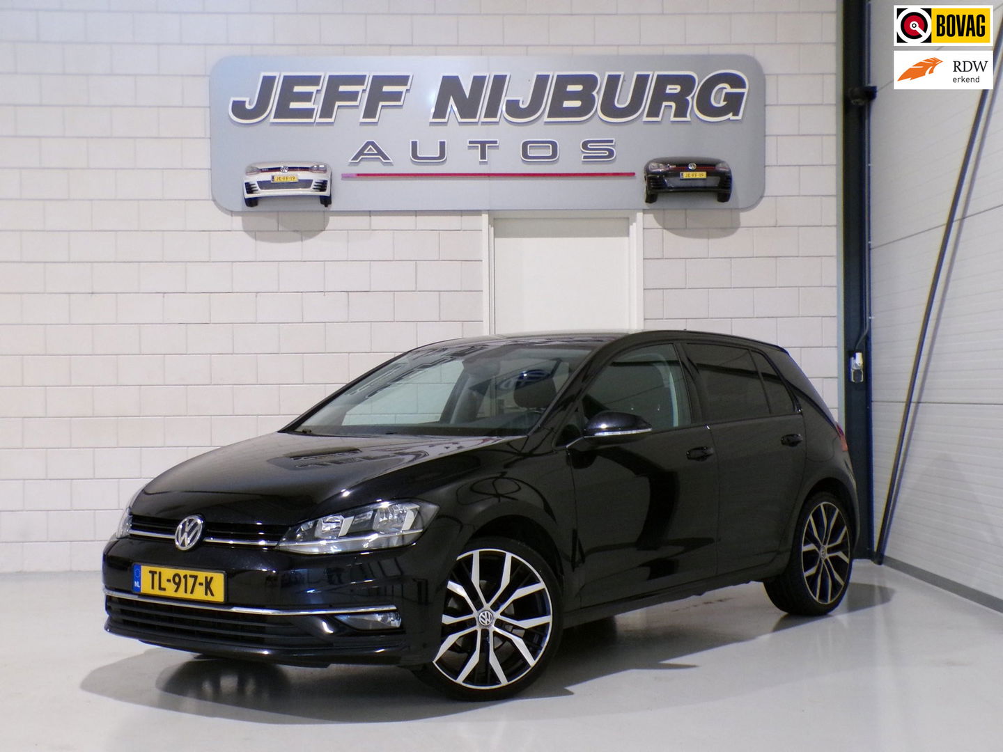 Volkswagen Golf 1.0 TSI Comfortline Apple-carplay Stoelverwarming Achteruitrijcamera 19"Velgen Parkeersensoren Adaptive-cruise DAB