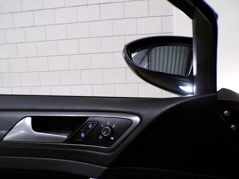 Volkswagen Golf 1.0 TSI Comfortline Apple-carplay Stoelverwarming Achteruitrijcamera 19"Velgen Parkeersensoren Adaptive-cruise DAB