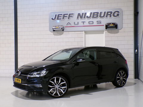 Volkswagen Golf 1.0 TSI Comfortline Apple-carplay Stoelverwarming Achteruitrijcamera 19"Velgen Parkeersensoren Adaptive-cruise DAB