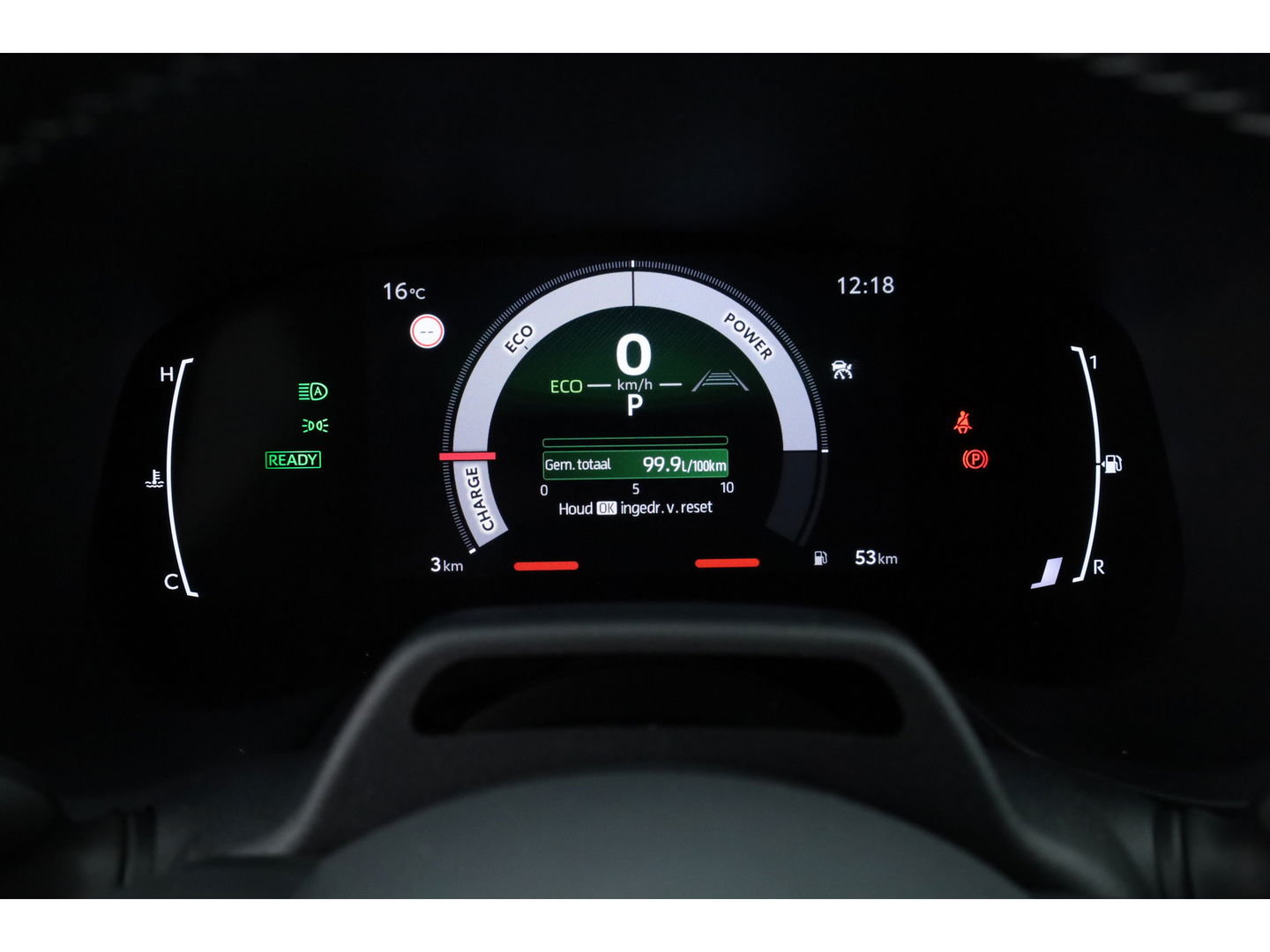 Toyota Aygo X Hybrid 115 GR Sport | Direct Leverbaar | Camera | Adapt. Cruise | JBL Audio | Keyless | Stoelverw. | Apple CarPlay |