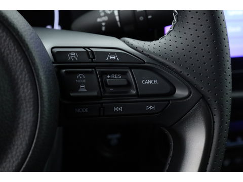 Toyota Aygo X Hybrid 115 GR Sport | Direct Leverbaar | Camera | Adapt. Cruise | JBL Audio | Keyless | Stoelverw. | Apple CarPlay |