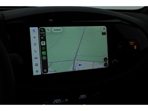 Toyota Aygo X Hybrid 115 GR Sport | Direct Leverbaar | Camera | Adapt. Cruise | JBL Audio | Keyless | Stoelverw. | Apple CarPlay |