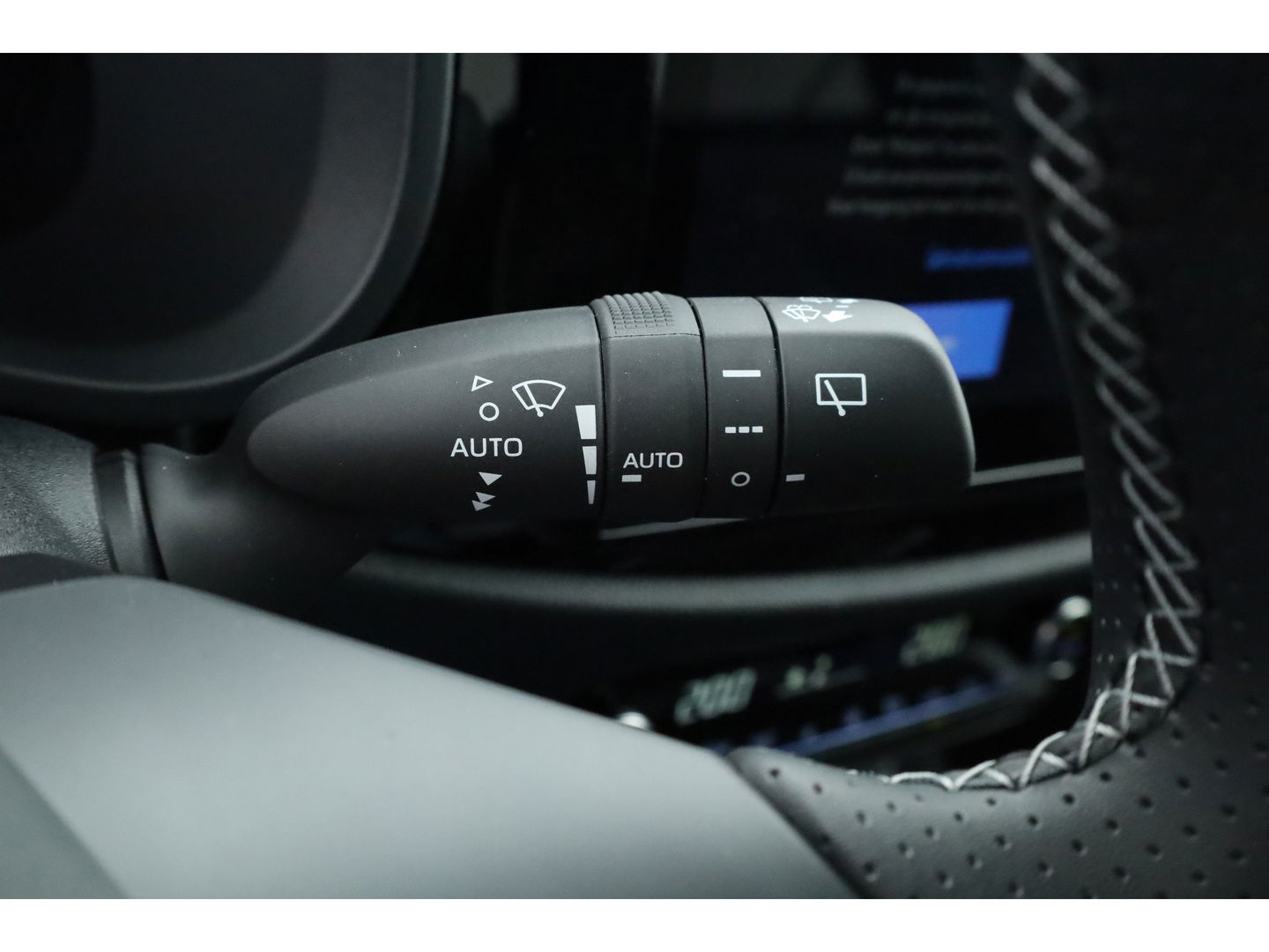 Toyota Aygo X Hybrid 115 GR Sport | Direct Leverbaar | Camera | Adapt. Cruise | JBL Audio | Keyless | Stoelverw. | Apple CarPlay |