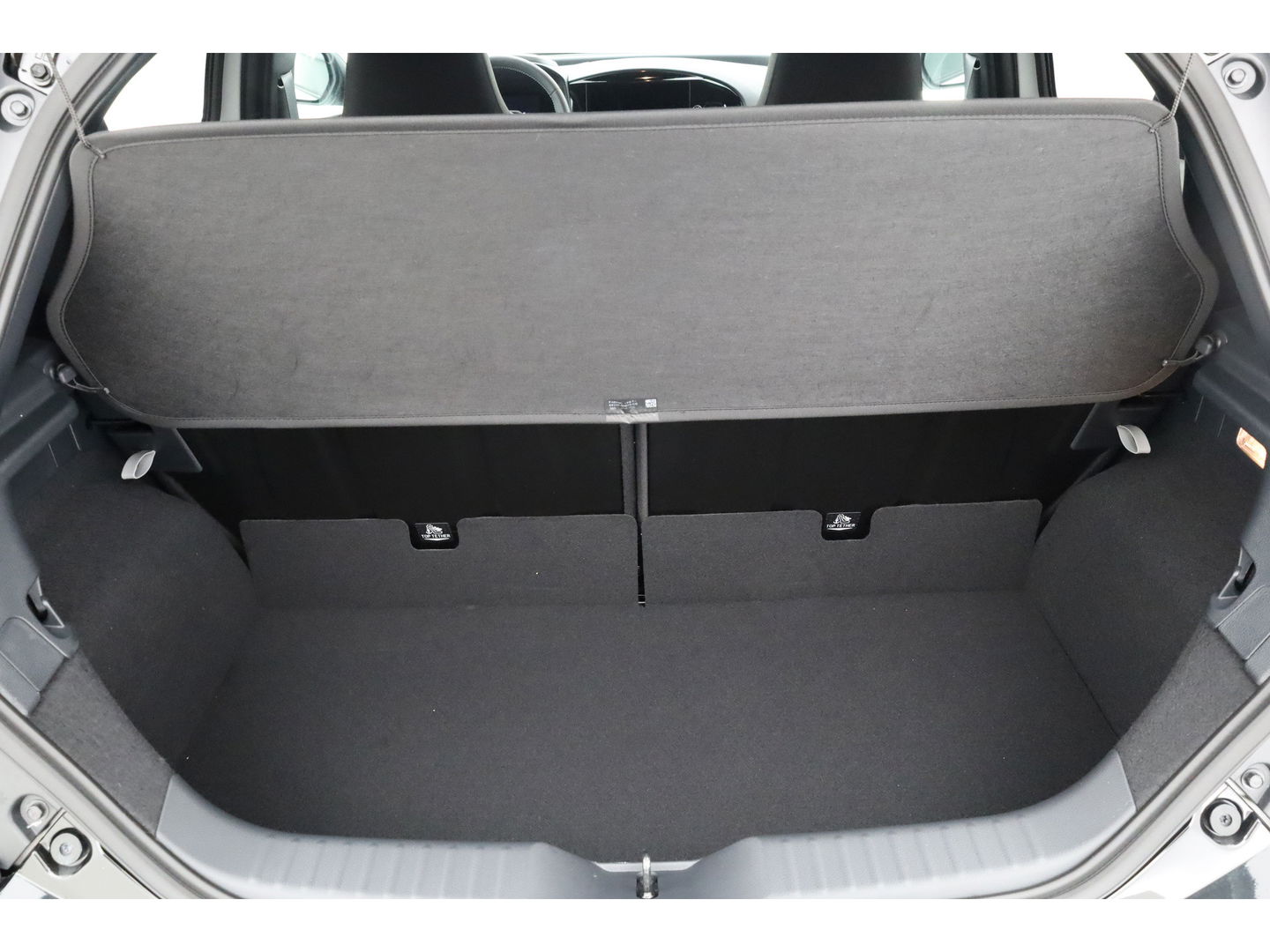 Toyota Aygo X Hybrid 115 GR Sport | Direct Leverbaar | Camera | Adapt. Cruise | JBL Audio | Keyless | Stoelverw. | Apple CarPlay |