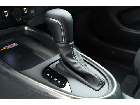 Toyota Aygo X Hybrid 115 GR Sport | Direct Leverbaar | Camera | Adapt. Cruise | JBL Audio | Keyless | Stoelverw. | Apple CarPlay |