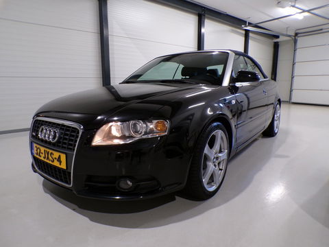Audi A4 Cabriolet 1.8 Turbo S-Line Xenon Leer Stoelverwarming 18"Velgen Parkeersensoren Garantie I Apple-carplay inbouw mogelijk