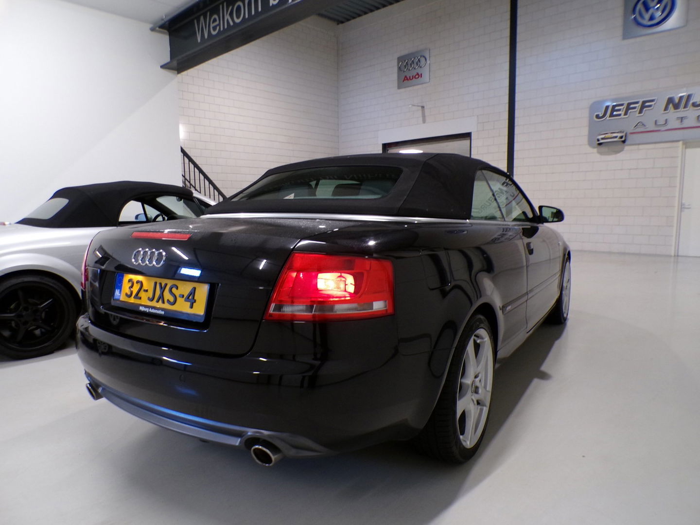 Audi A4 Cabriolet 1.8 Turbo S-Line Xenon Leer Stoelverwarming 18"Velgen Parkeersensoren Garantie I Apple-carplay inbouw mogelijk