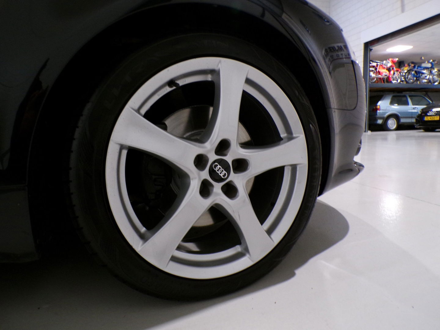 Audi A4 Cabriolet 1.8 Turbo S-Line Xenon Leer Stoelverwarming 18"Velgen Parkeersensoren Garantie I Apple-carplay inbouw mogelijk